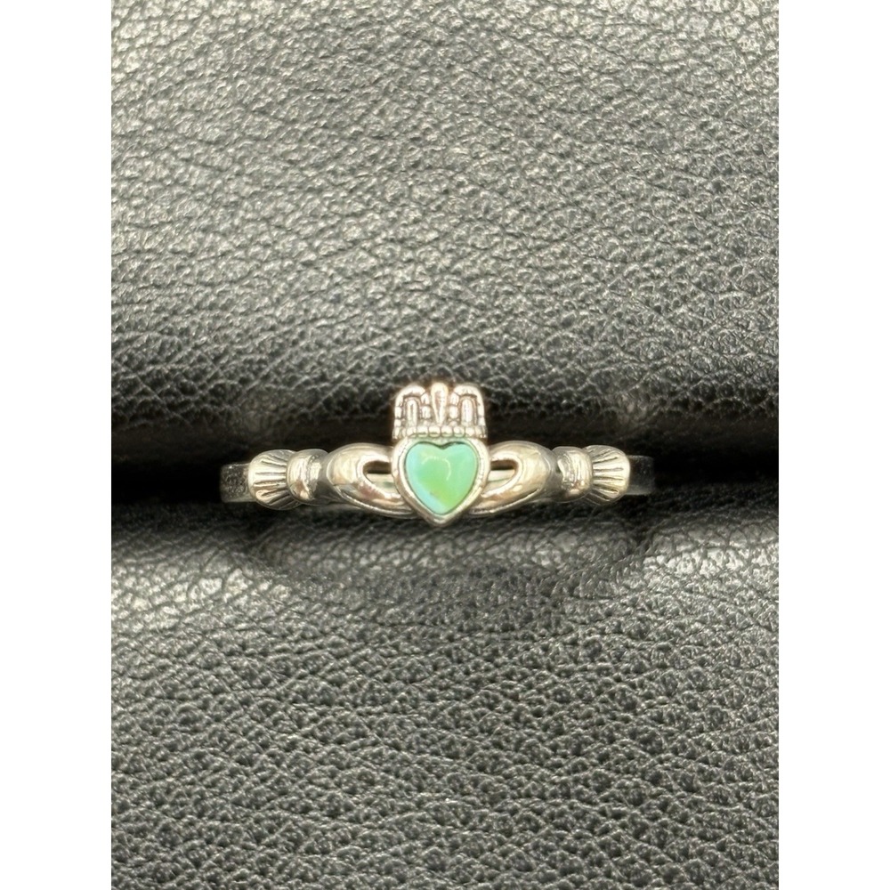New Condition Sterling Silver Turquoise Claddagh Ring Size 7 F9